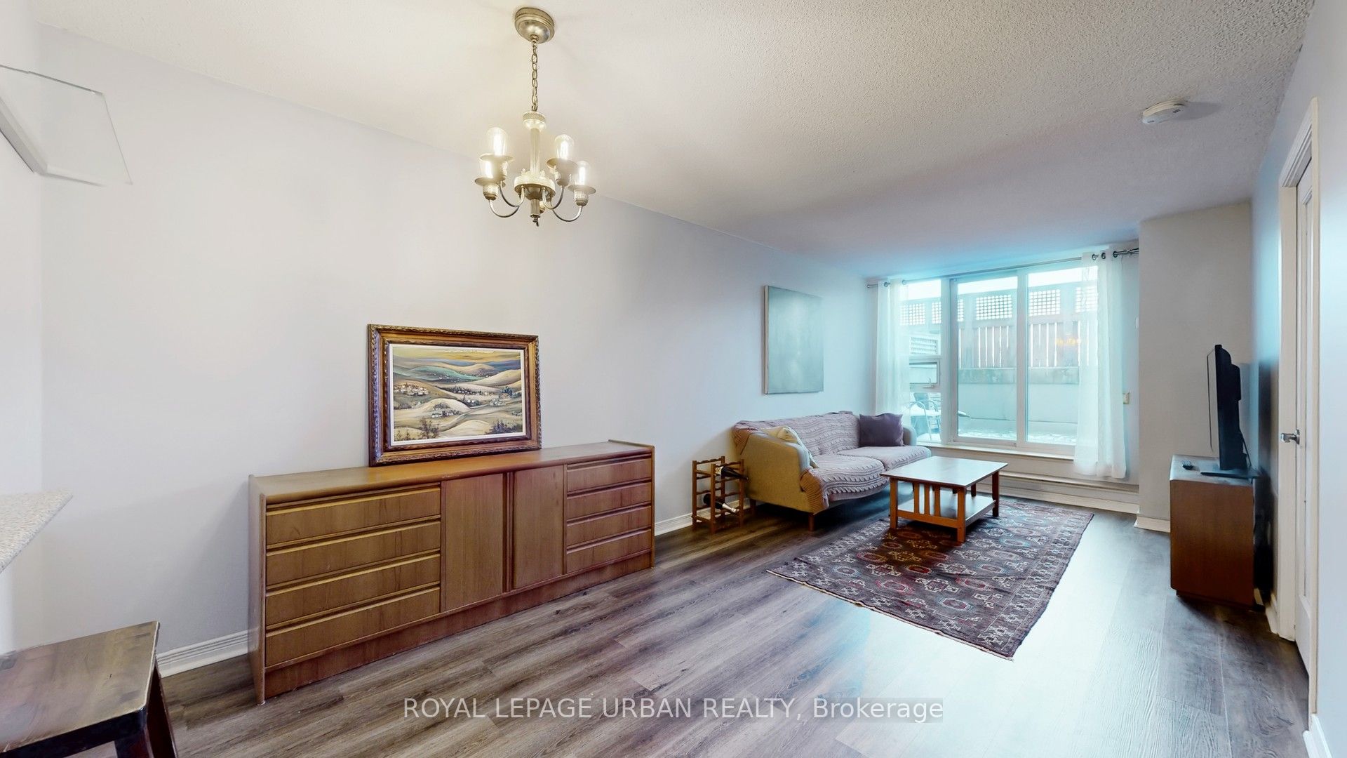 60 Heintzman Street 428