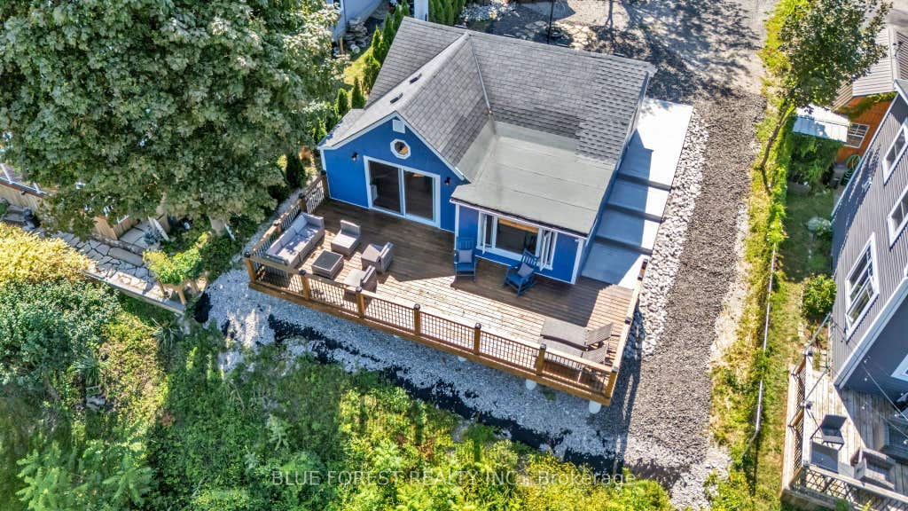 Photo of 213 William Street, Central Elgin, ON N5L 1C5 (MLS # X13652624)