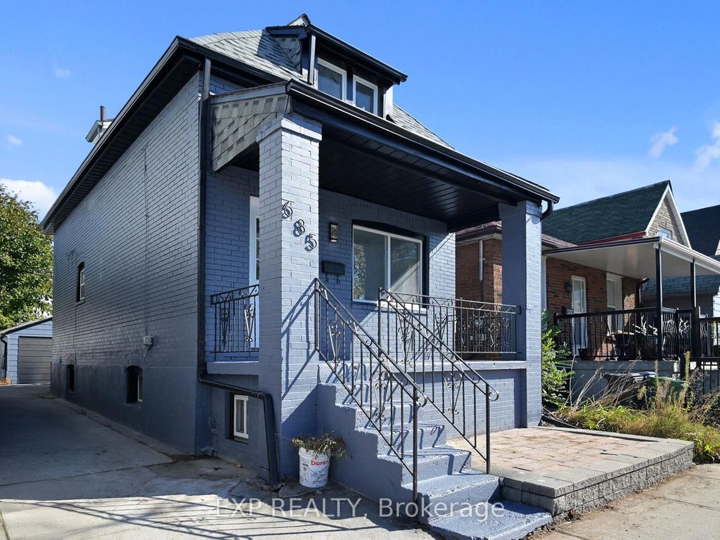 Photo of 685 Jane Street, Toronto, ON M6N 4A6 (MLS # W12616128)