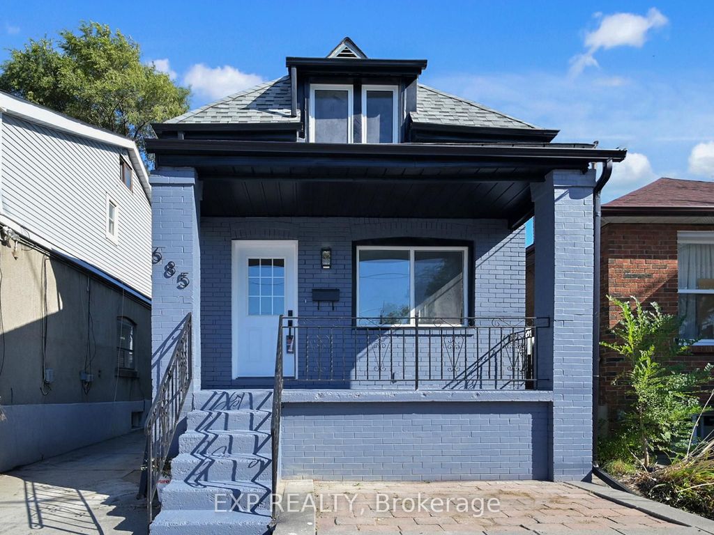 Photo of 685 Jane Street, Toronto, ON M6N 4A6 (MLS # W12616128)