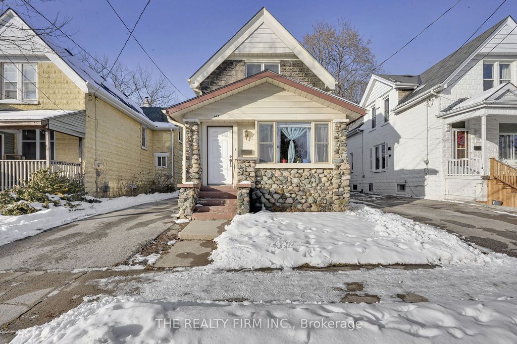 Photo of 924 Princess Avenue, London East, ON N5W 3M6 (MLS # X12621494)