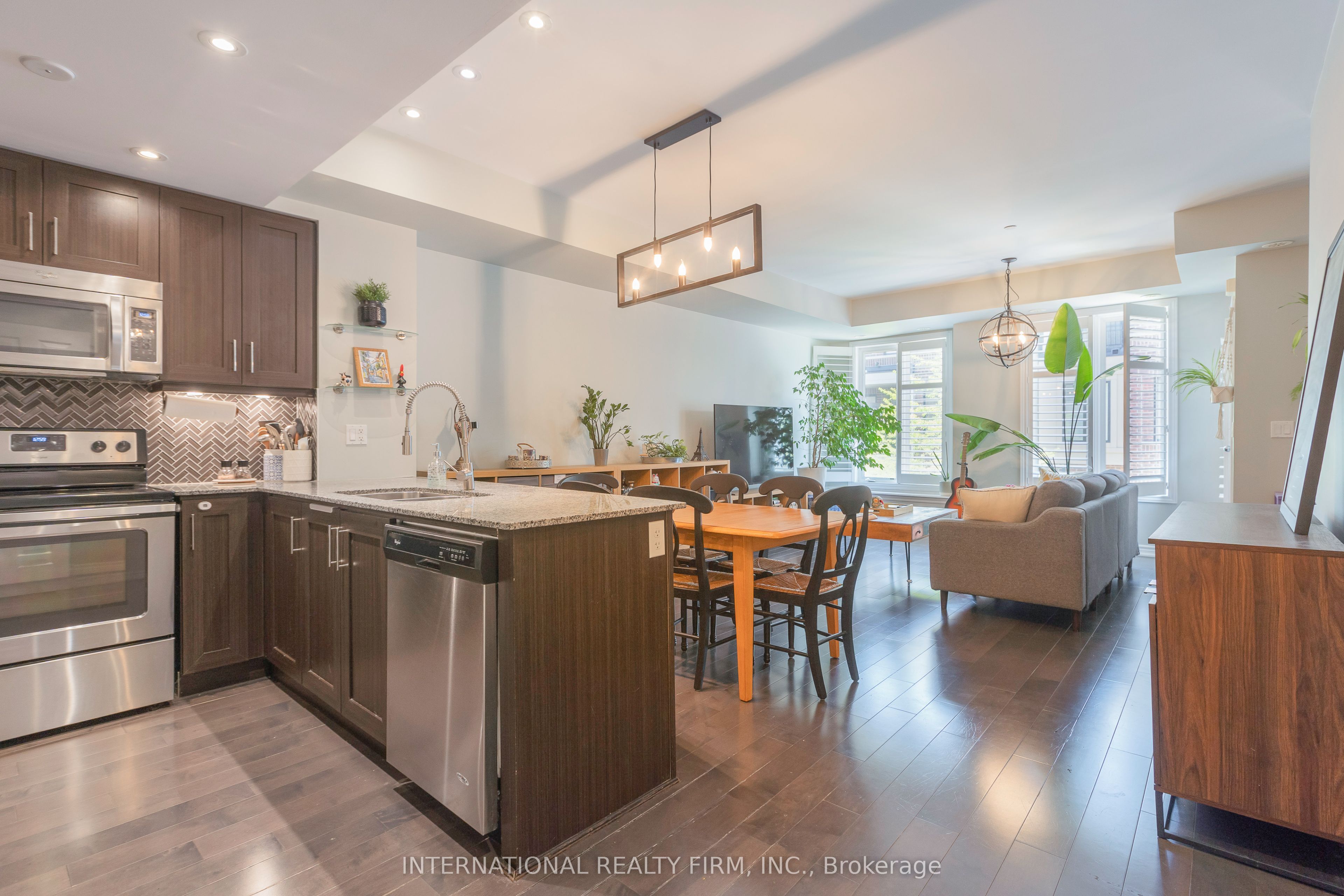 30 Carnation Avenue 99