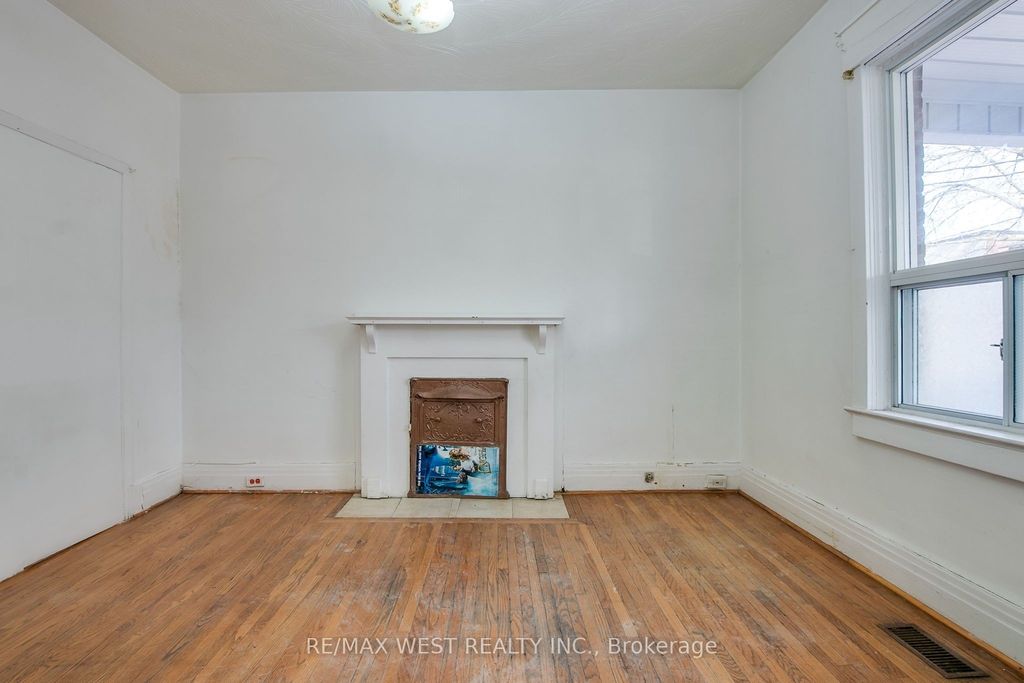 Photo of 696 St Clarens Avenue, Toronto, ON M6H 3X1 (MLS # W12560324)