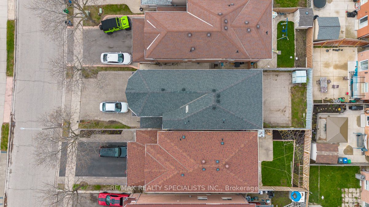 25 Golden Eagle Road