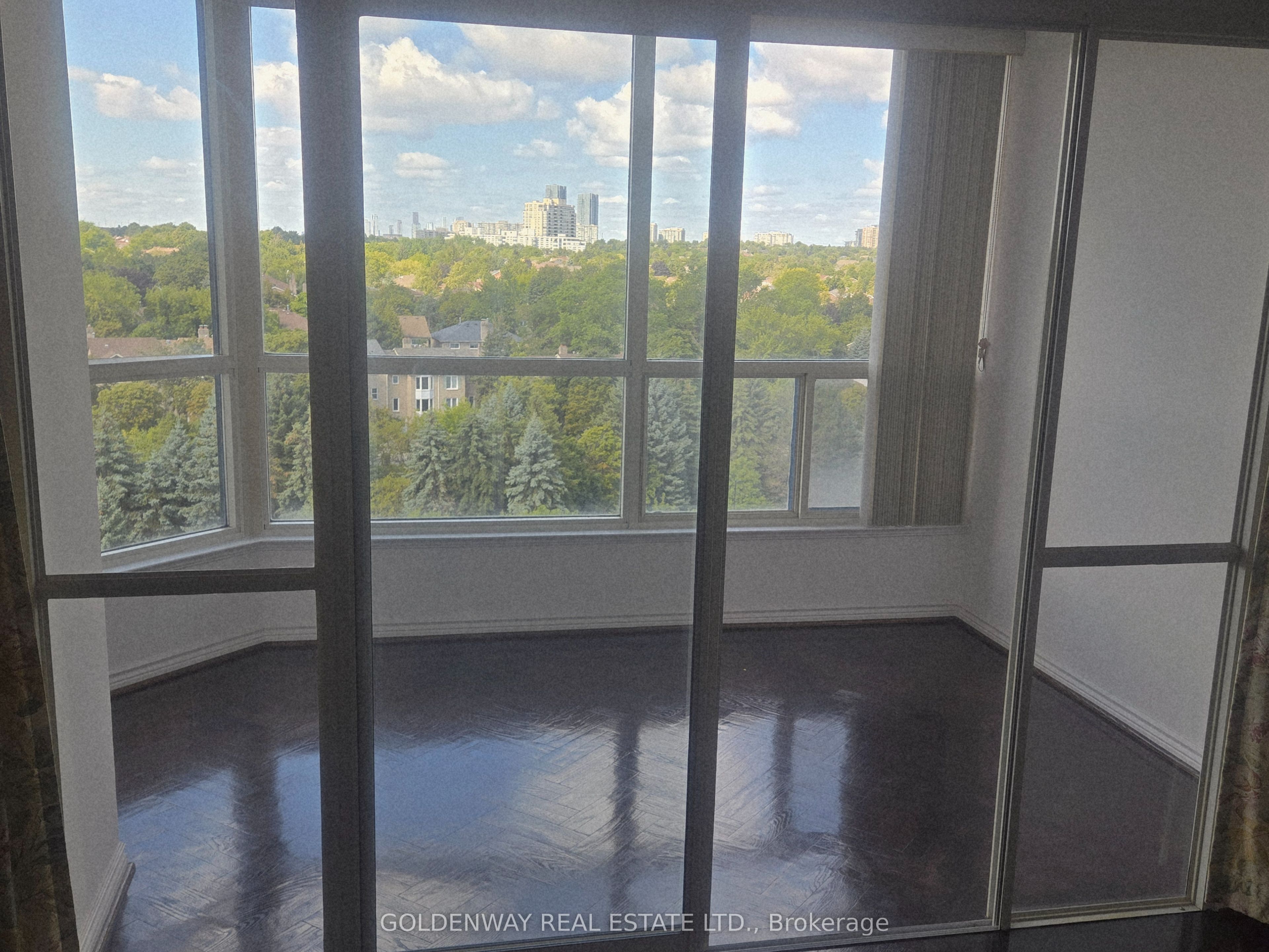 7300 Yonge Street 1012