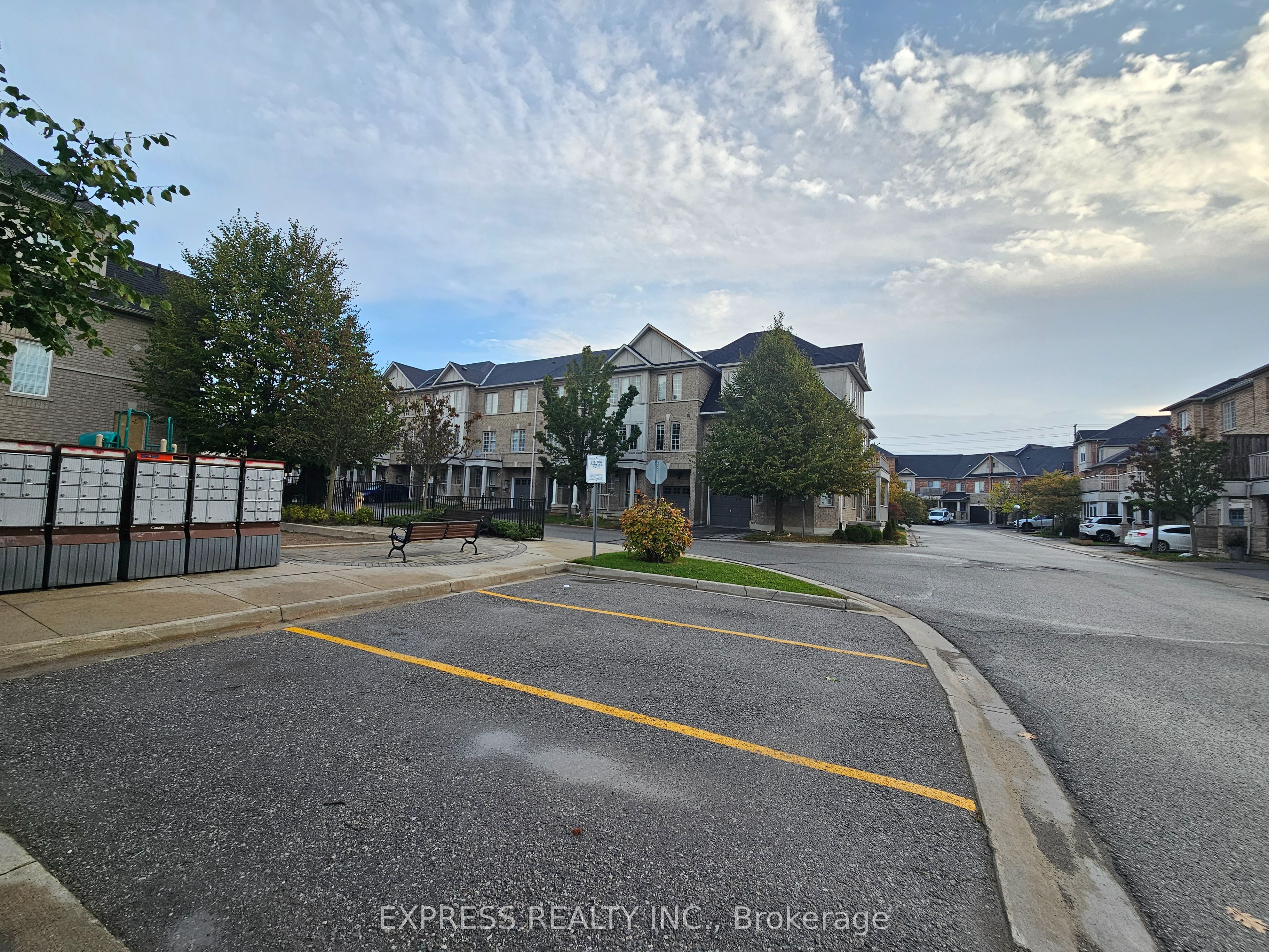 104 Prince Charles Way