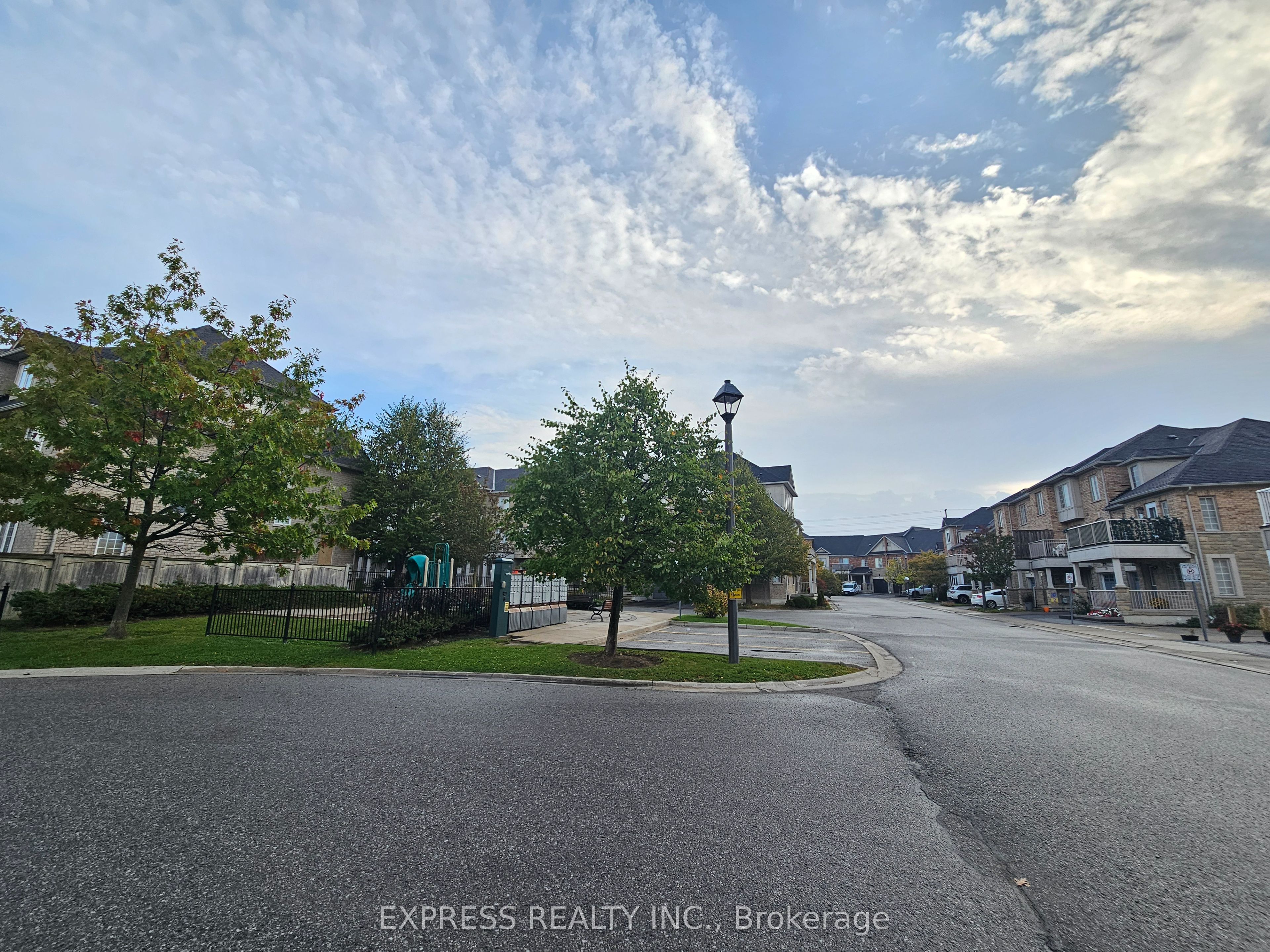 104 Prince Charles Way