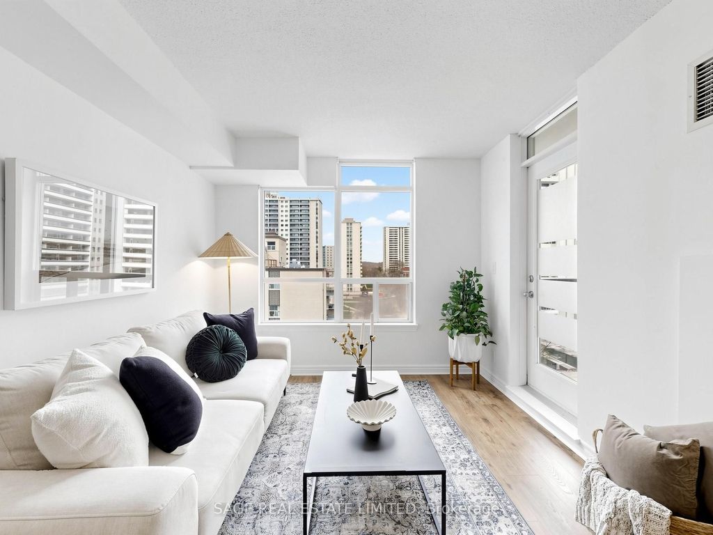 Photo of 225 Wellesley Street E #811, Toronto, ON M4X 1X8 (MLS # C13126042)