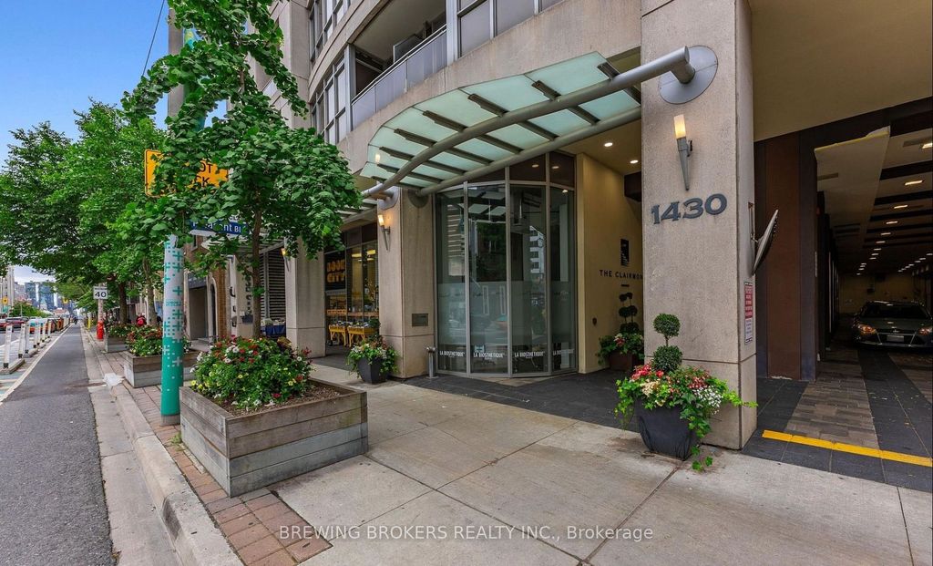 Photo of 1430 Yonge Street #704, Toronto, ON M4T 1Y6 (MLS # C13551054)