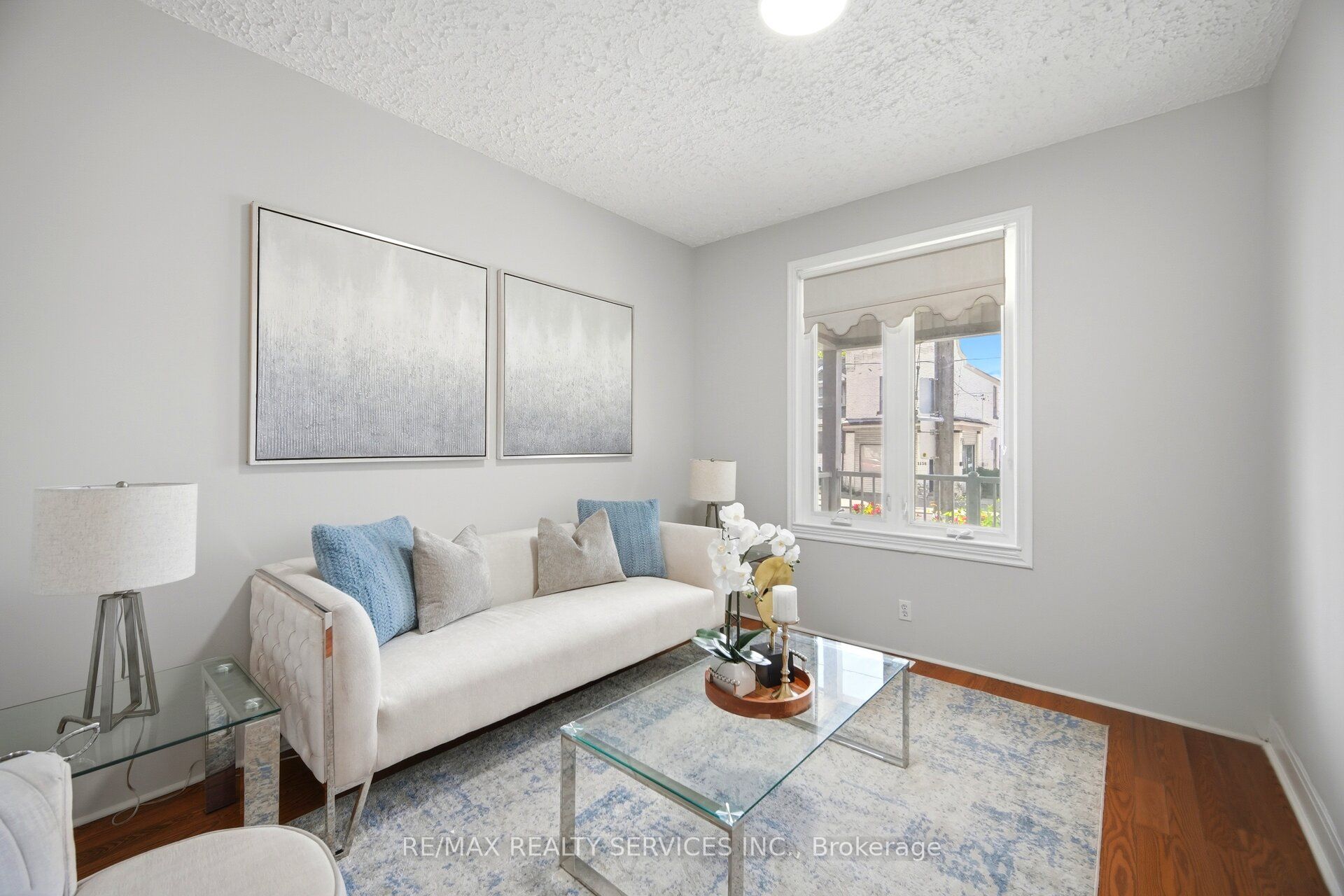 1147 Dufferin Street