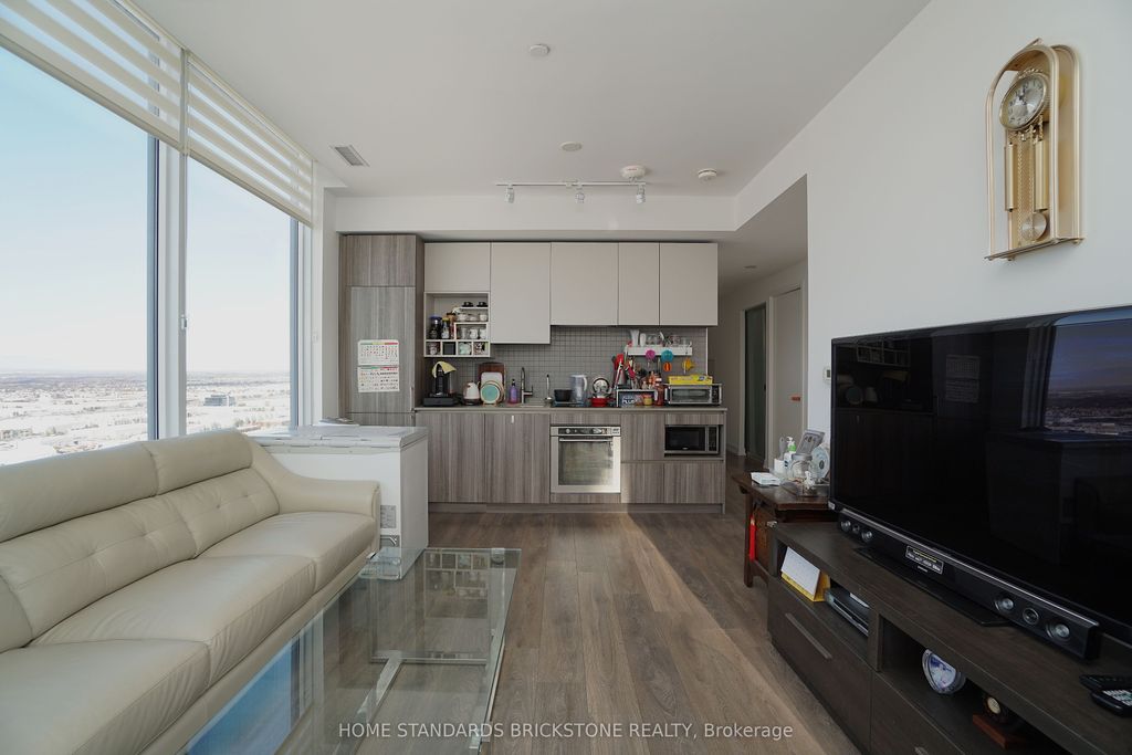 Photo of 898 Portage Parkway #2909, Vaughan, ON L4K 0J6 (MLS # N13044162)