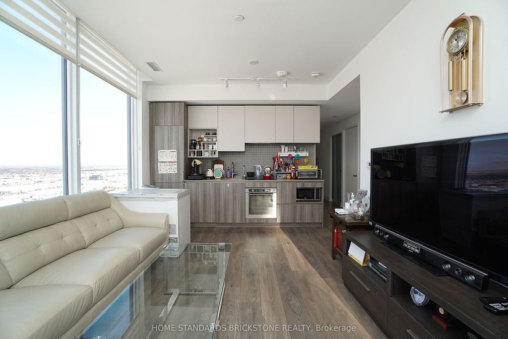 Photo of 898 Portage Parkway #2909, Vaughan, ON L4K 0J6 (MLS # N13044162)