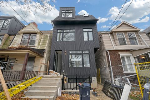 474 Montrose Avenue Main Toronto ON M6G 3H1