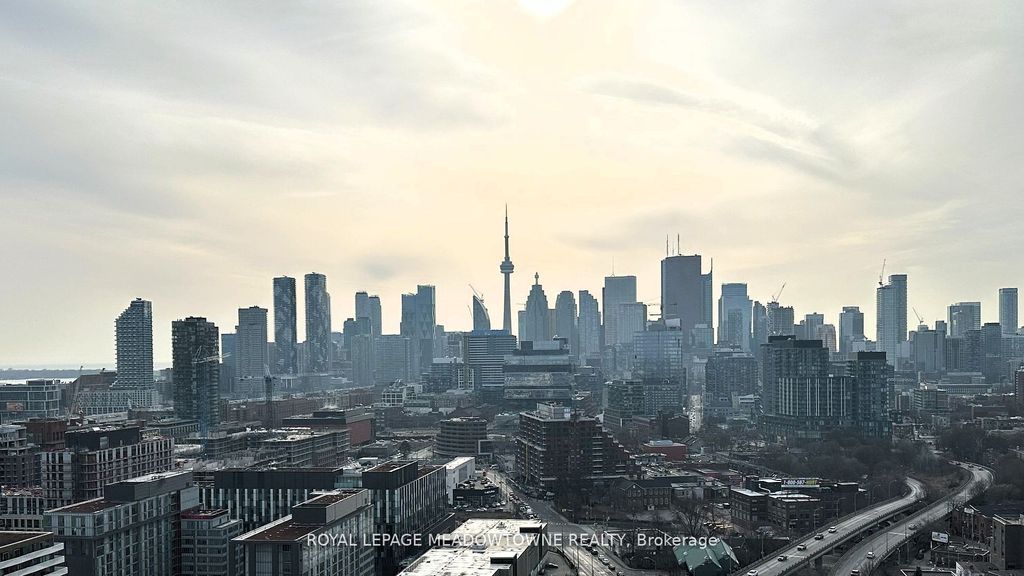 Photo of 170 Bayview Avenue #2104, Toronto, ON M5A 0M4 (MLS # C12457847)