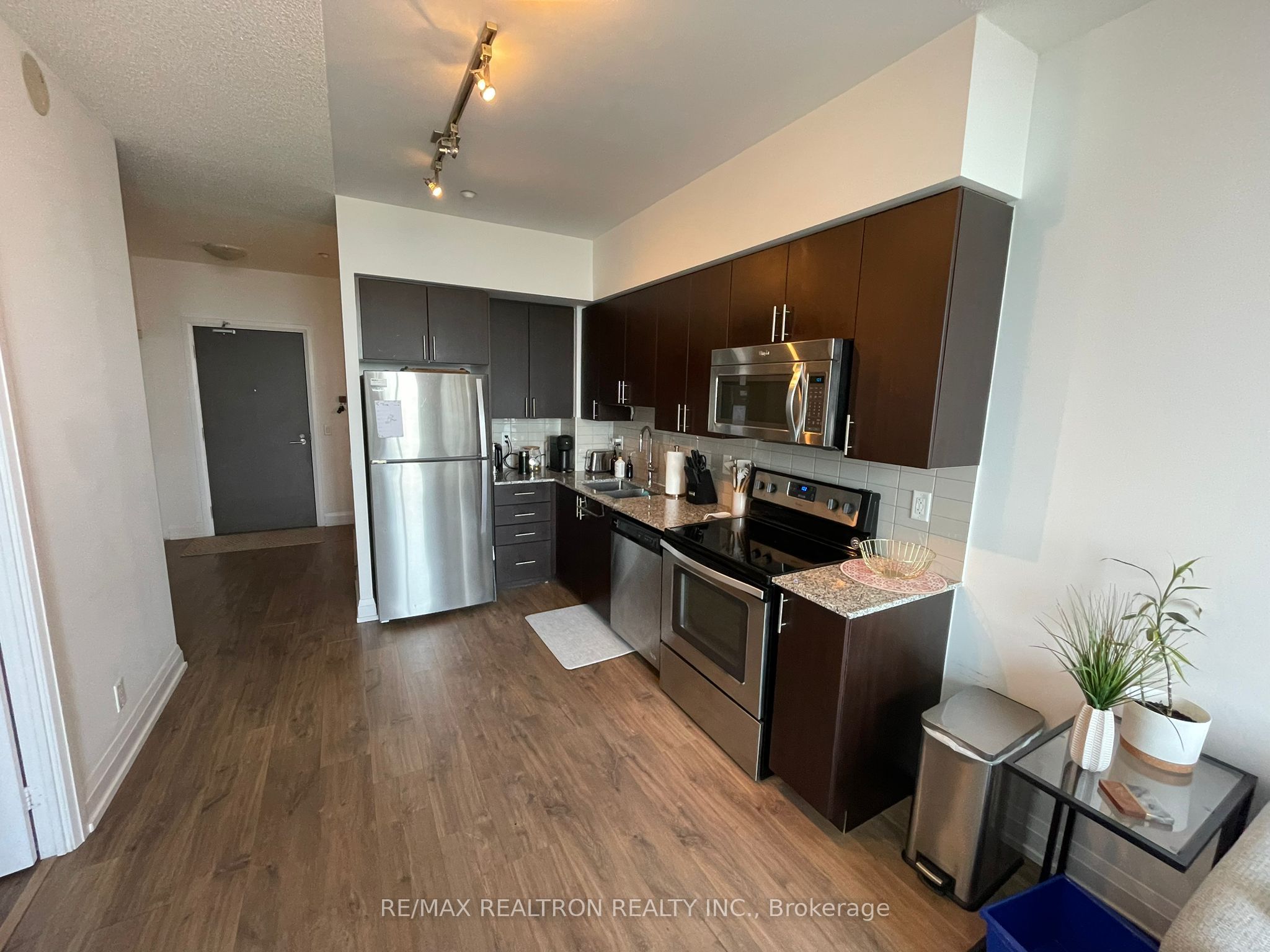7900 Bathurst Street 1216