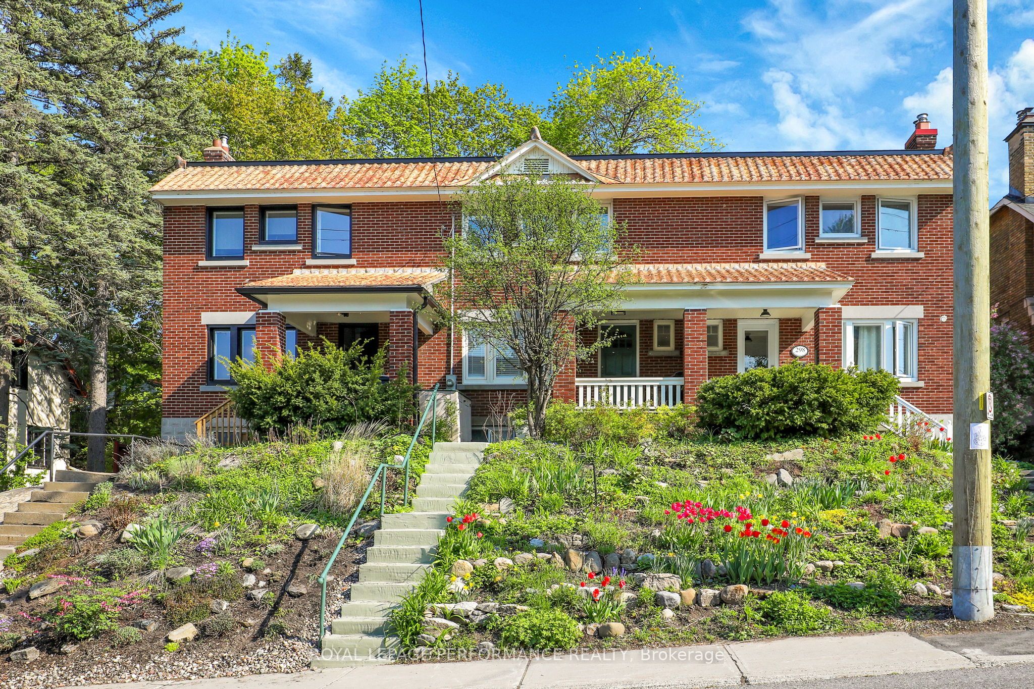 Photo 1 of 35 — 296 Holmwood Avenue, Glebe - Ottawa East and Area, ON K1S 2R3
