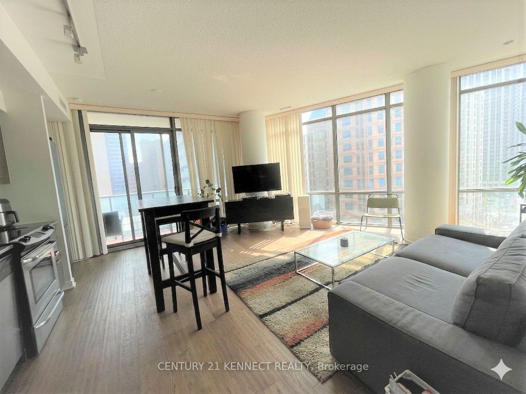 Photo of 832 Bay Street #608, Toronto, ON M5S 1Z6 (MLS # C12990896)