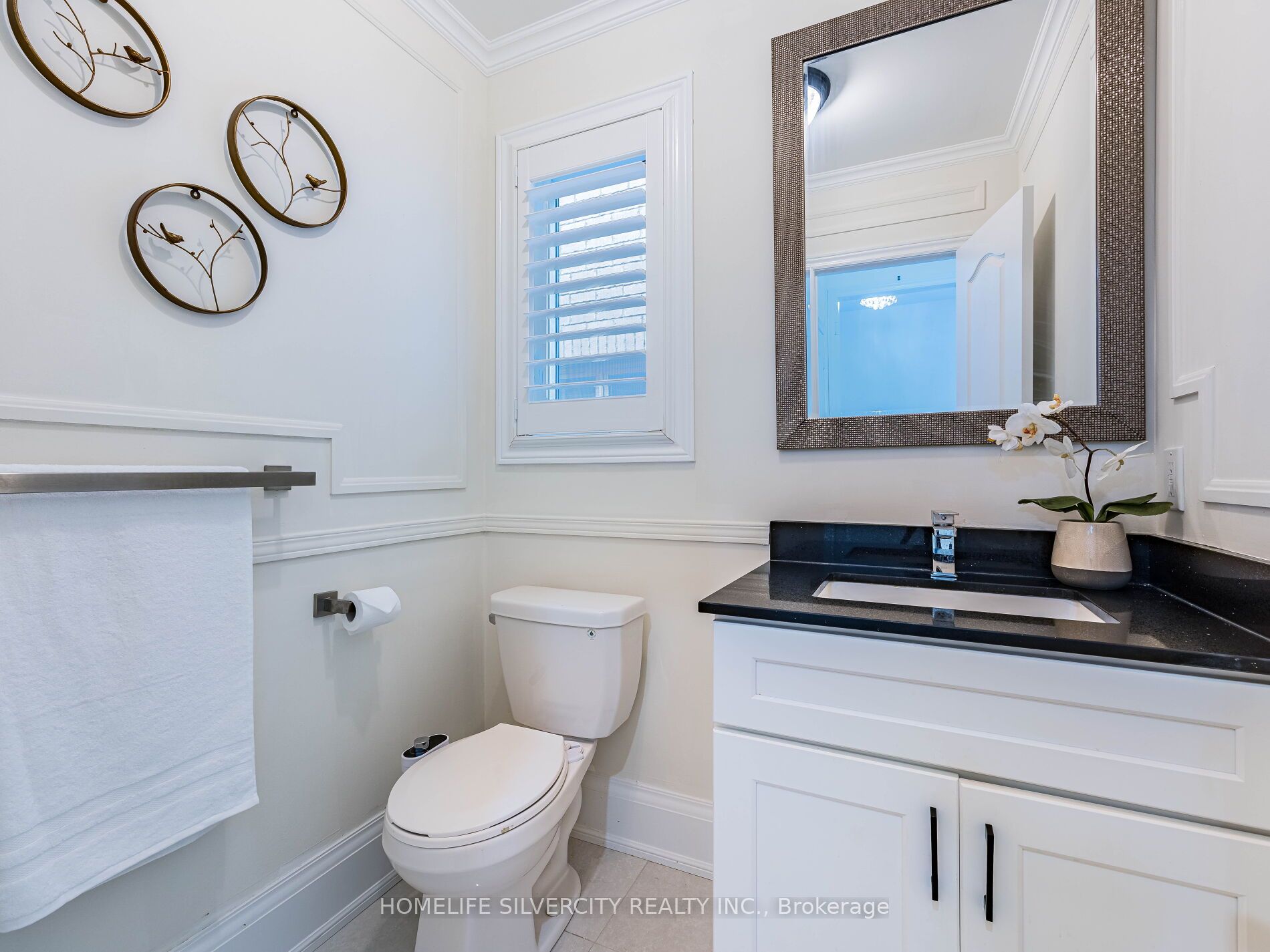 16 Cloncurry Street E