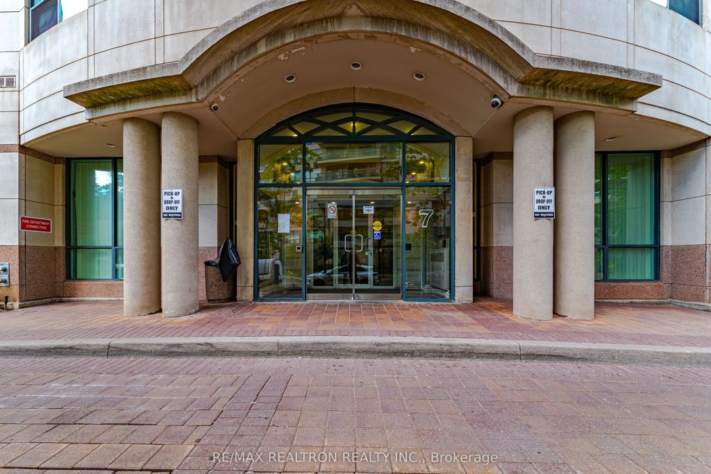 Photo of 7 Lorraine Drive #LRG 7, Toronto, ON M2N 7H3 (MLS # C12776080)