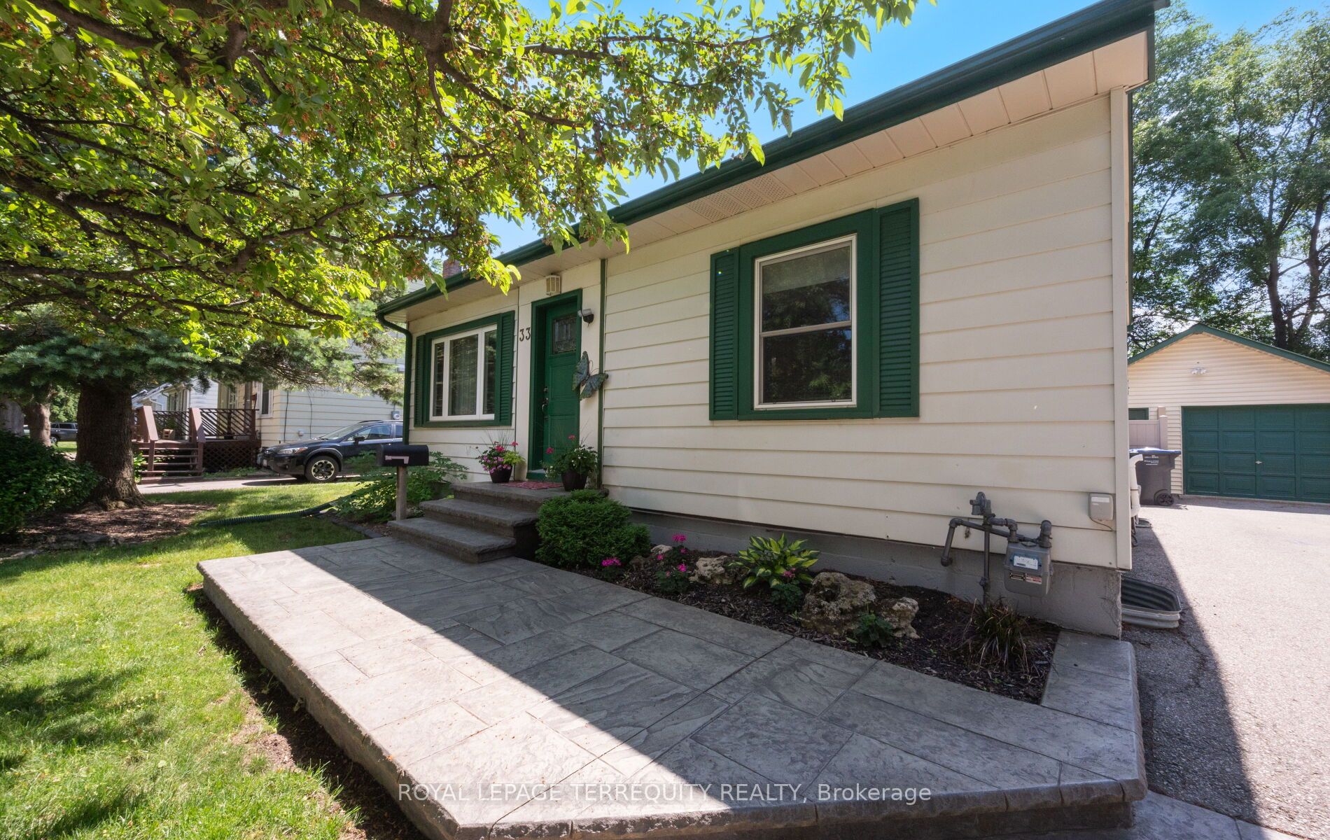 33 Rogers Road