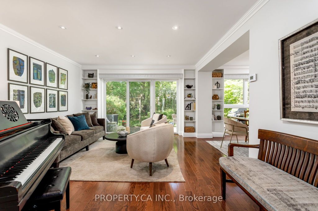 Photo of 32 Crimson Millway N/A, Toronto, ON M2L 1T6 (MLS # C13173376)
