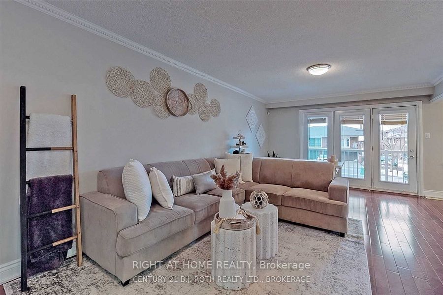 1658 Corkstone Glade