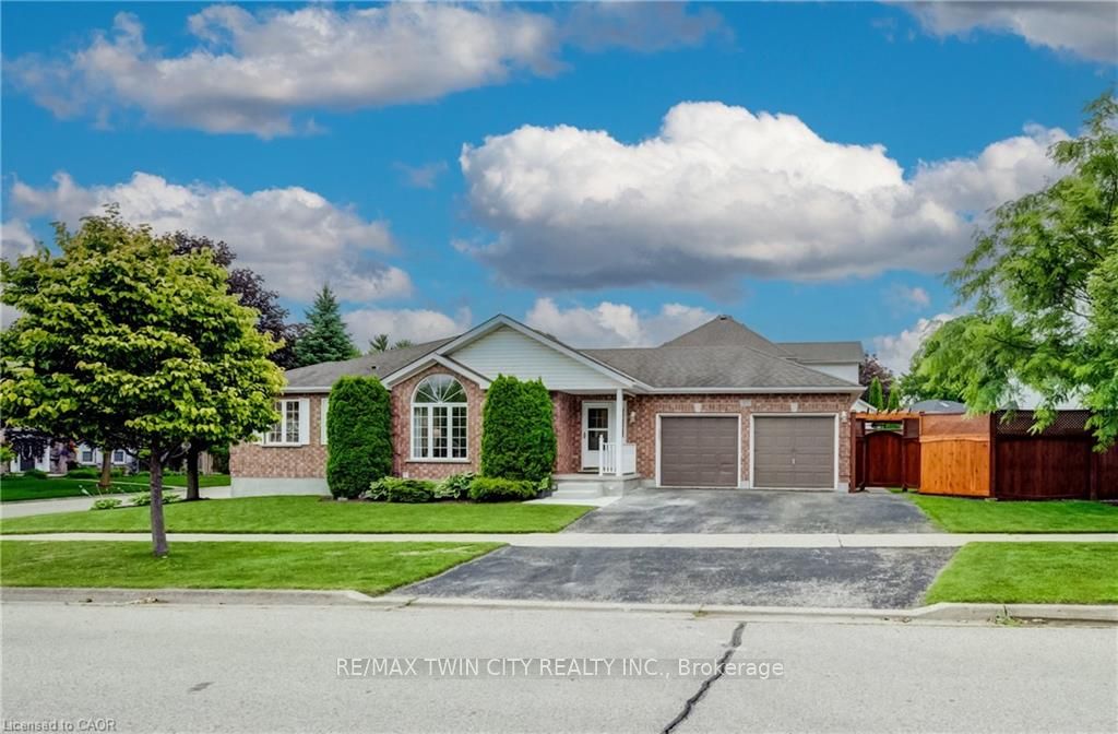 27 CHANDOS Drive