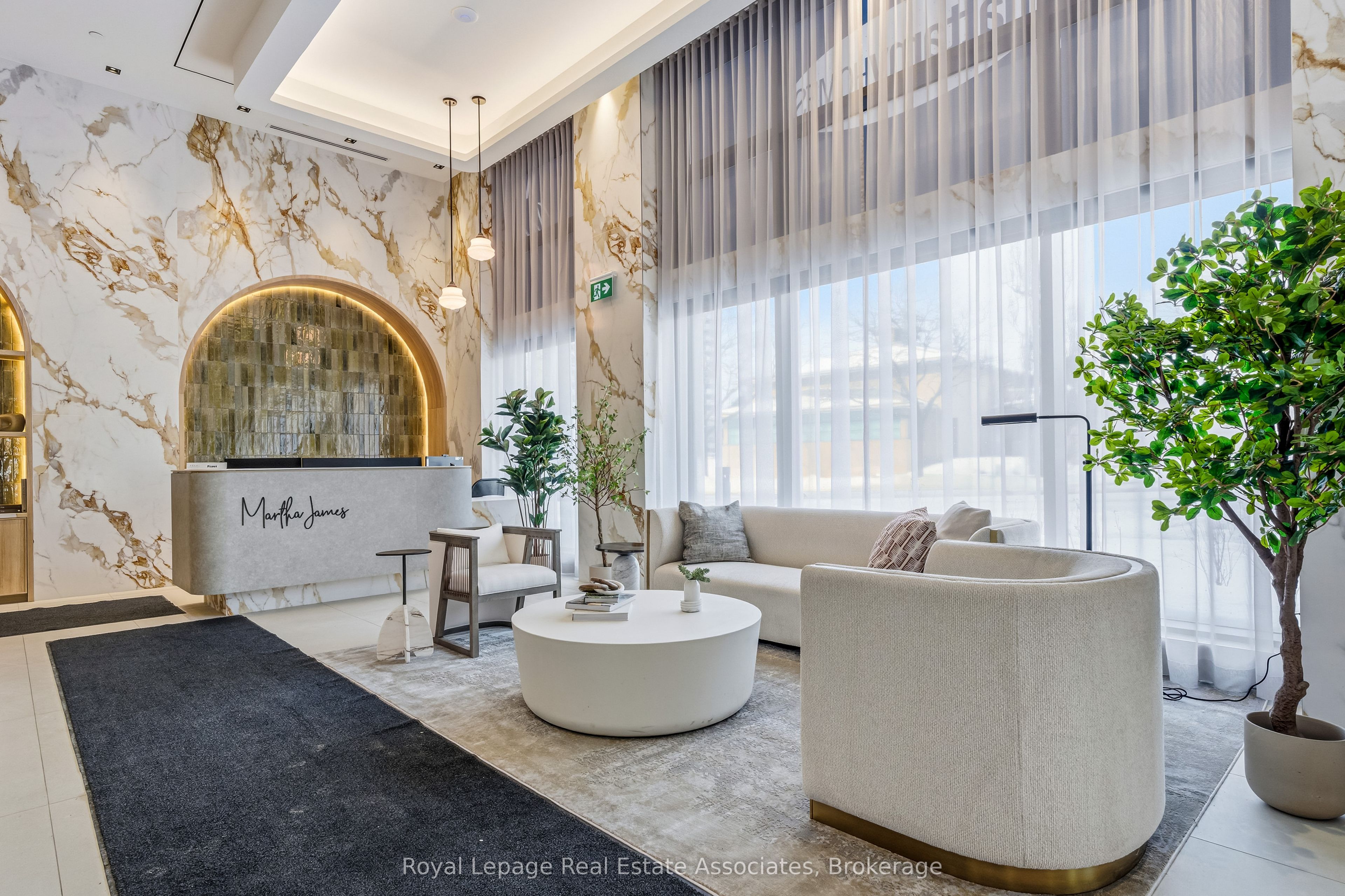 2088 James Street 604