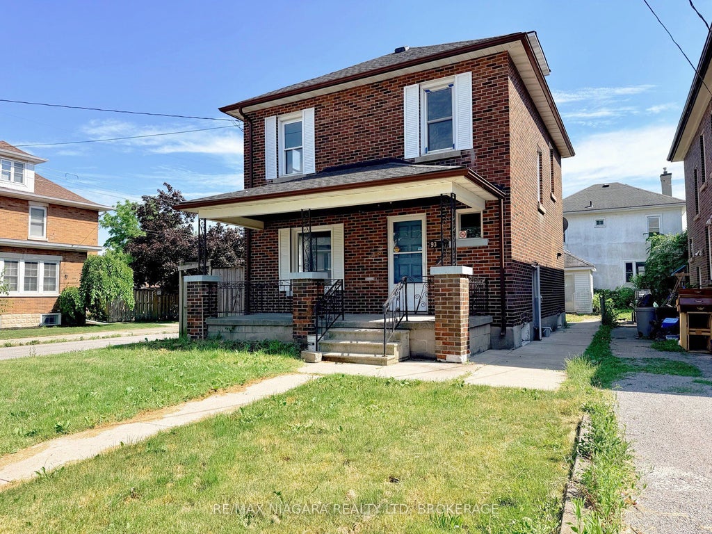 Photo of 93 State Street, Welland, ON L3B 4K6 (MLS # X13763896)