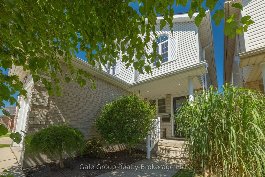 Photo of 1030 Pearson Drive, Woodstock, ON N4S 8V1 (MLS # X13086790)