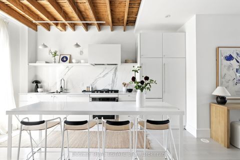 137 Munro Street Toronto ON M4M 2B8