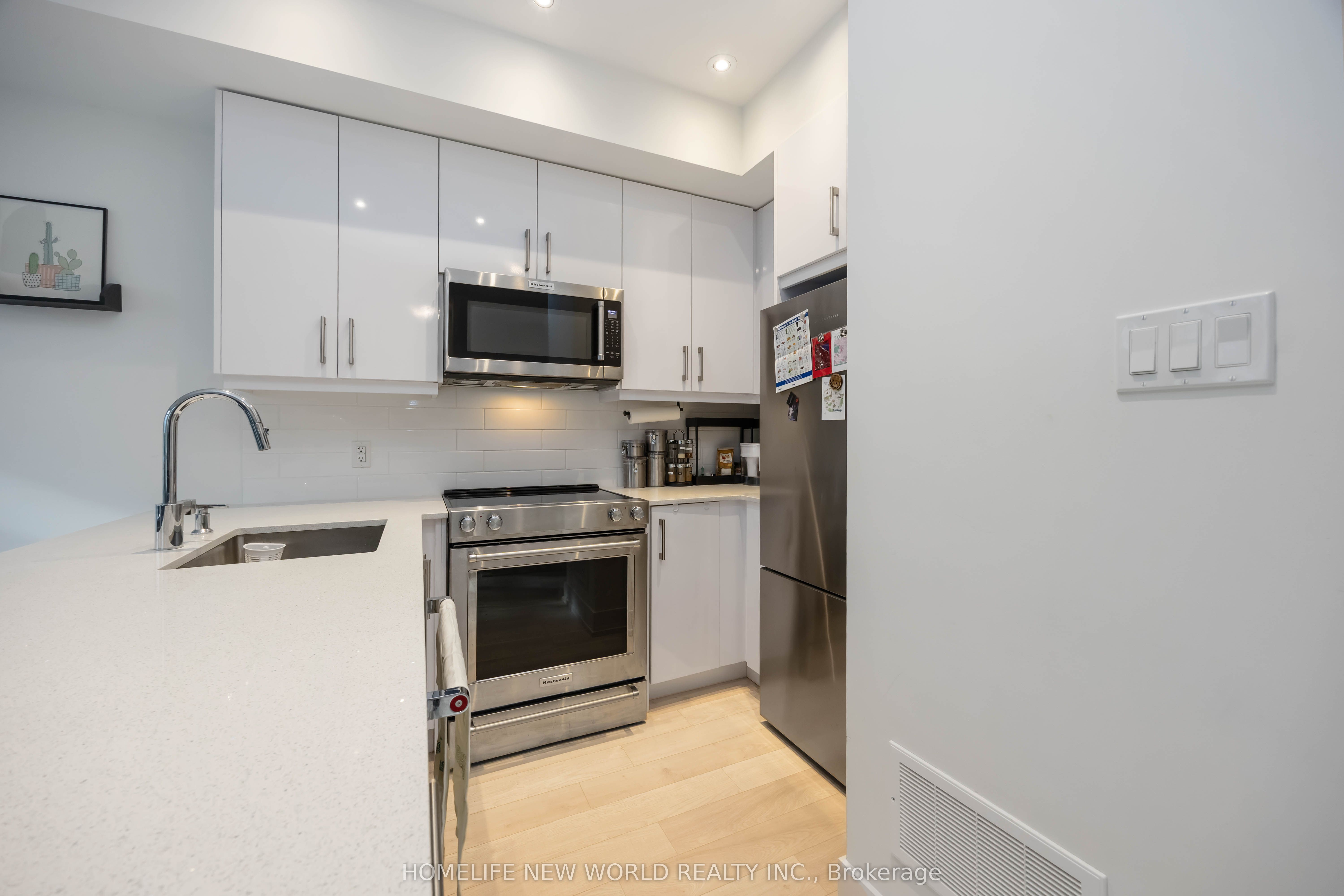 52 Holmes Avenue 14