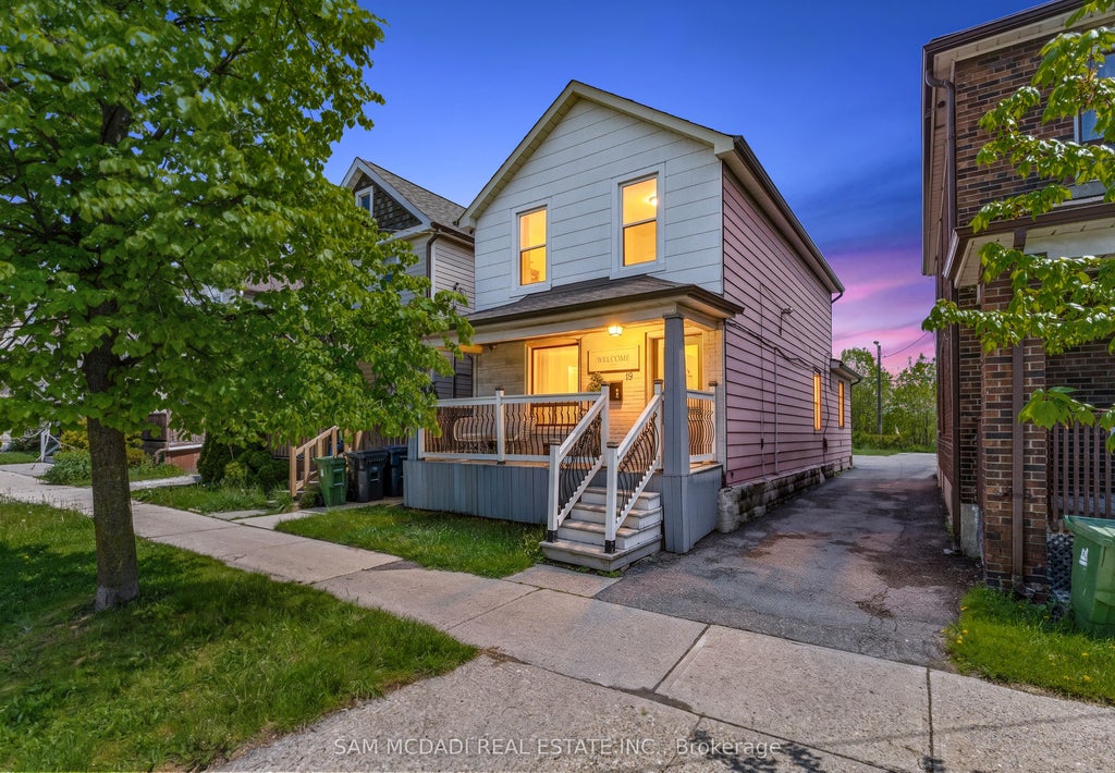Photo of 19 Toffee Court, Toronto, ON M8V 3B9 (MLS # W13740342)
