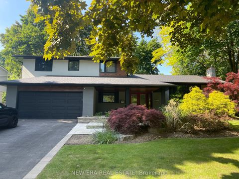 1481 Chasehurst Drive Mississauga ON L5J 3A8