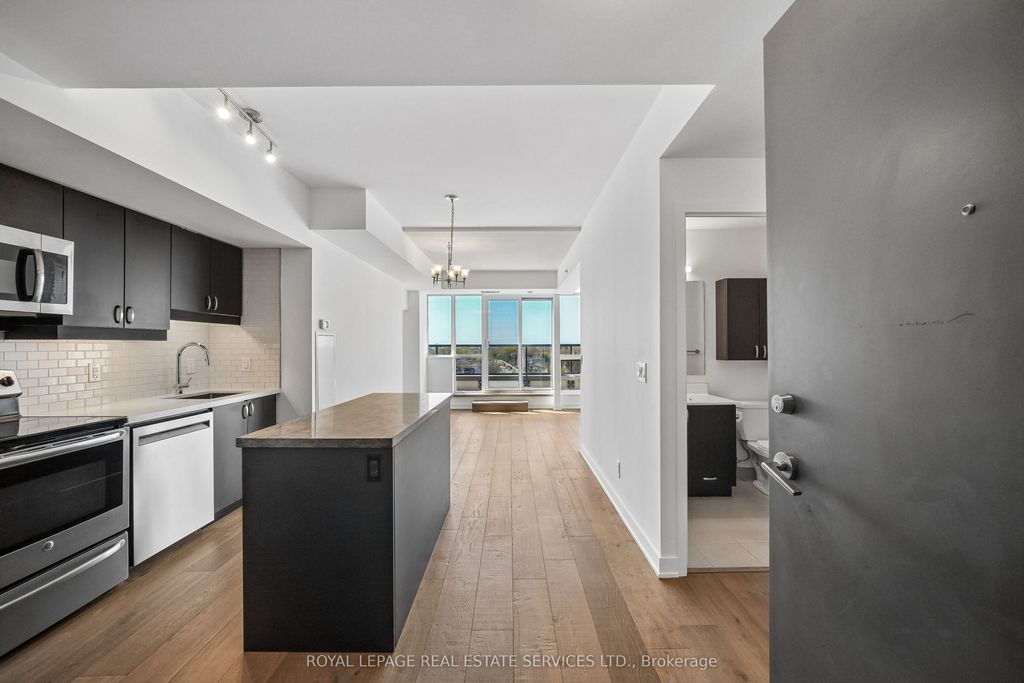 Photo of 11 Superior Avenue #906, Toronto, ON M8V 0A7 (MLS # W13106184)