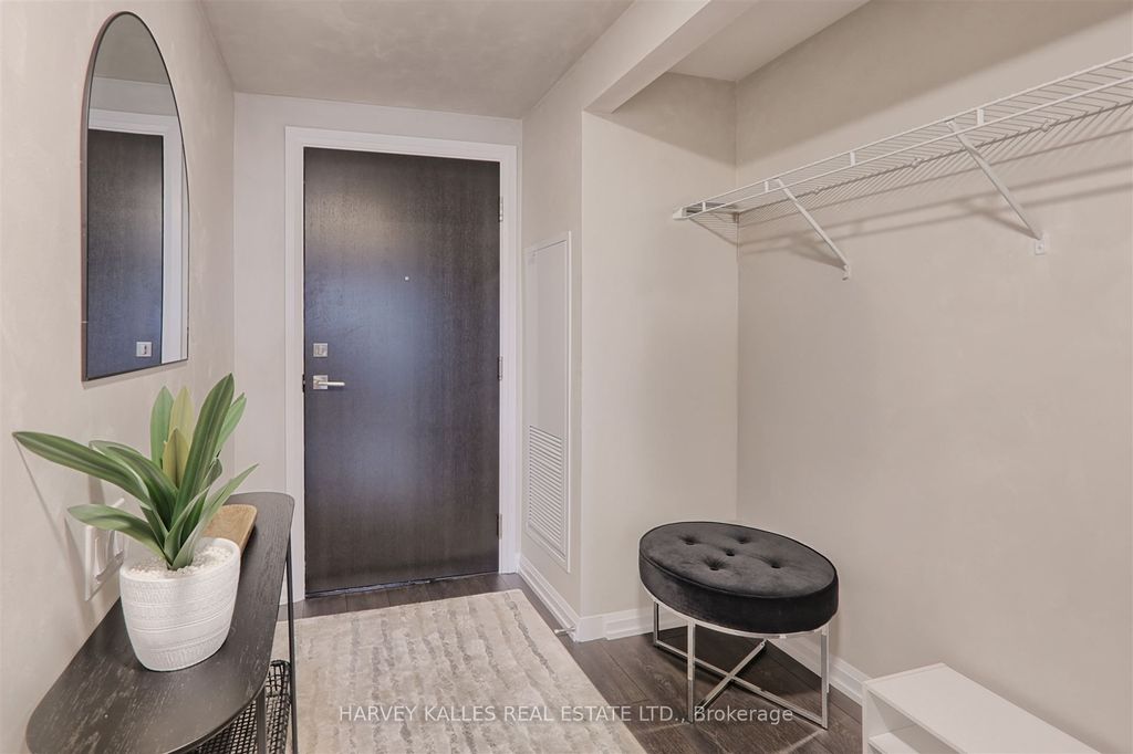 Photo of 4208 Dundas Street W #412, Toronto, ON M8X 0B1 (MLS # W13224596)