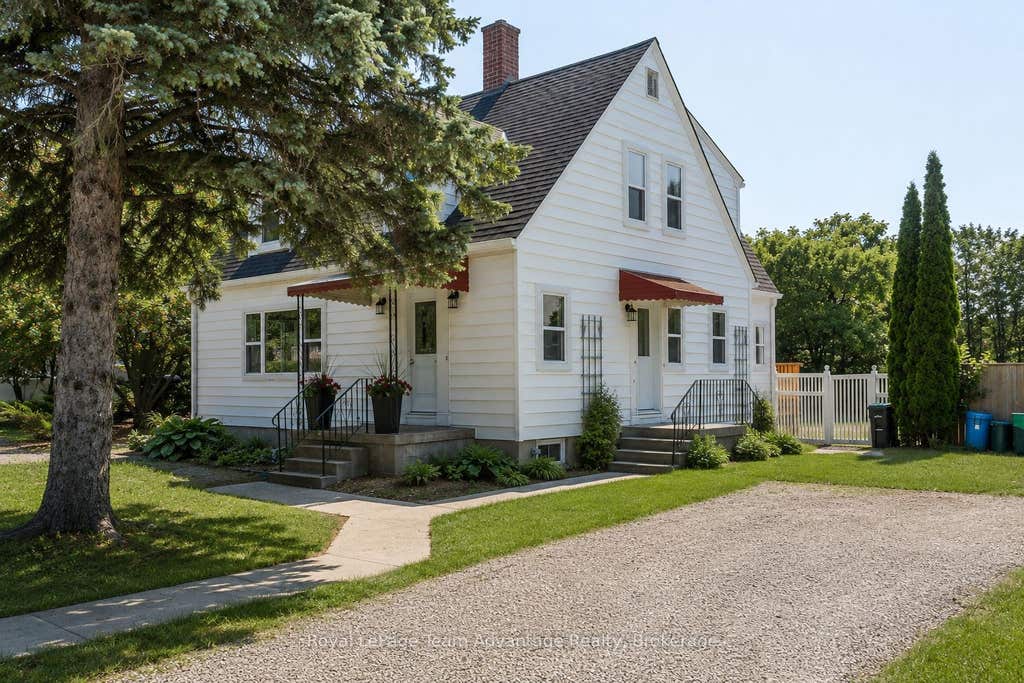 Photo of 9 Houden Street, Springwater, ON L0L 1P0 (MLS # S13645336)
