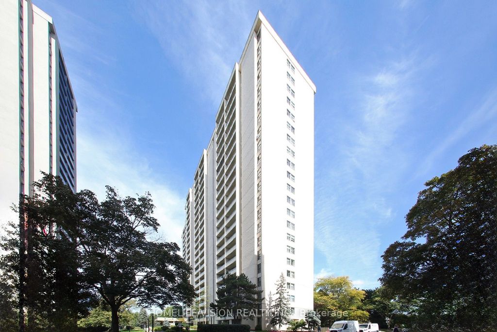 Photo of 360 Ridelle Avenue #2004, Toronto, ON M6B 1K1 (MLS # W12457683)