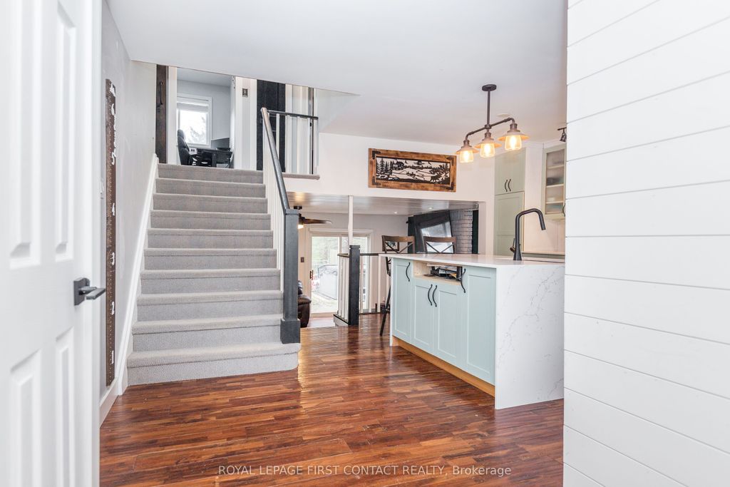 Photo of 243 LITTLE Avenue, Barrie, ON L4N 6L3 (MLS # S13164666)
