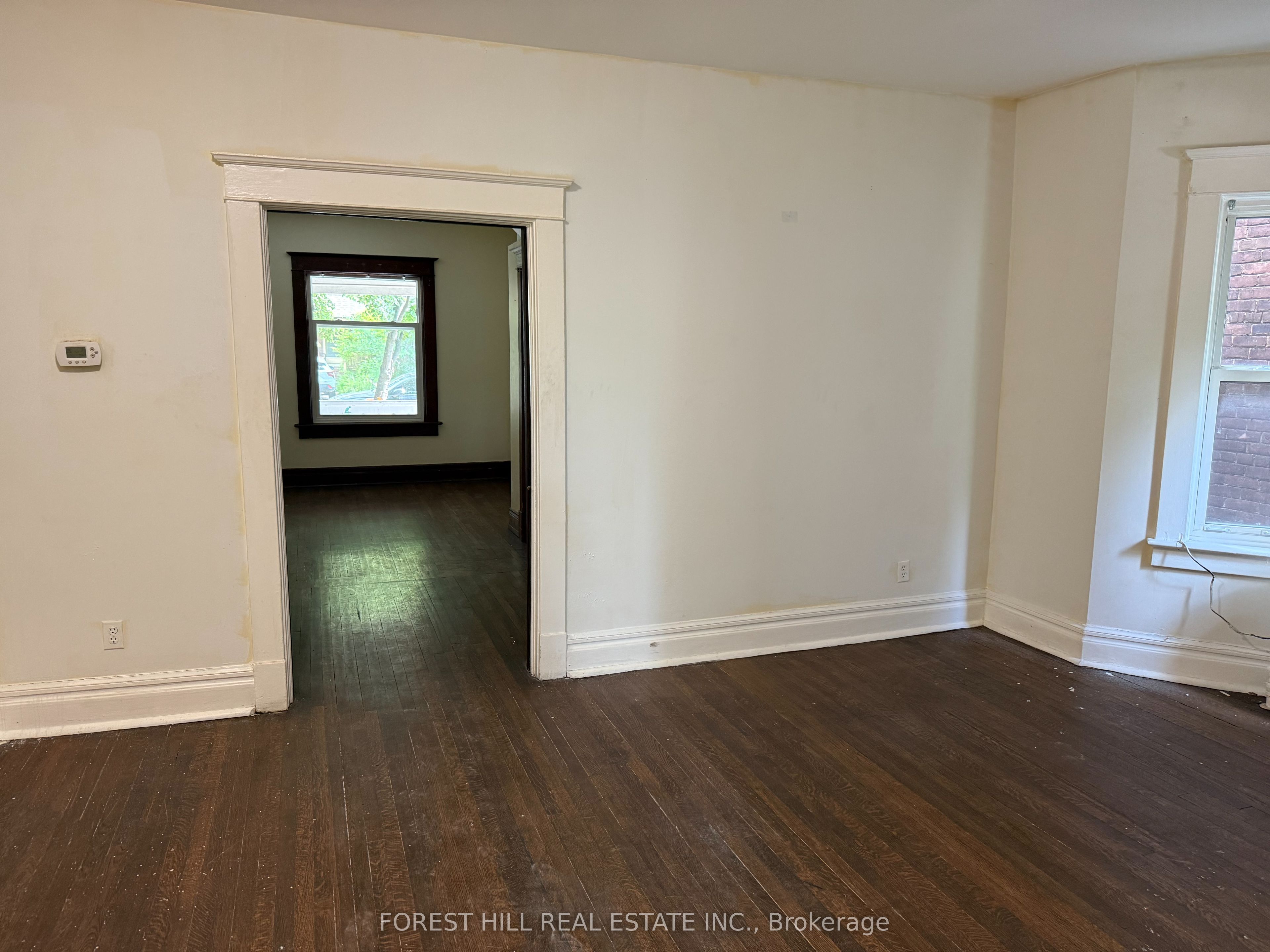 27 Dixon Avenue