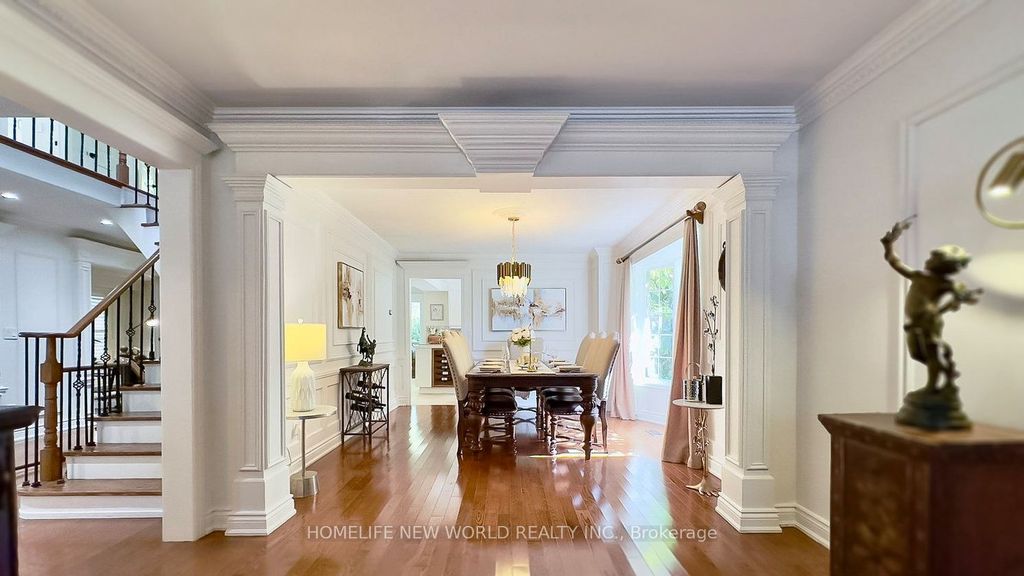 Photo of 35 Chipperfield Crescent, Whitby, ON L1R 1P1 (MLS # E12415510)