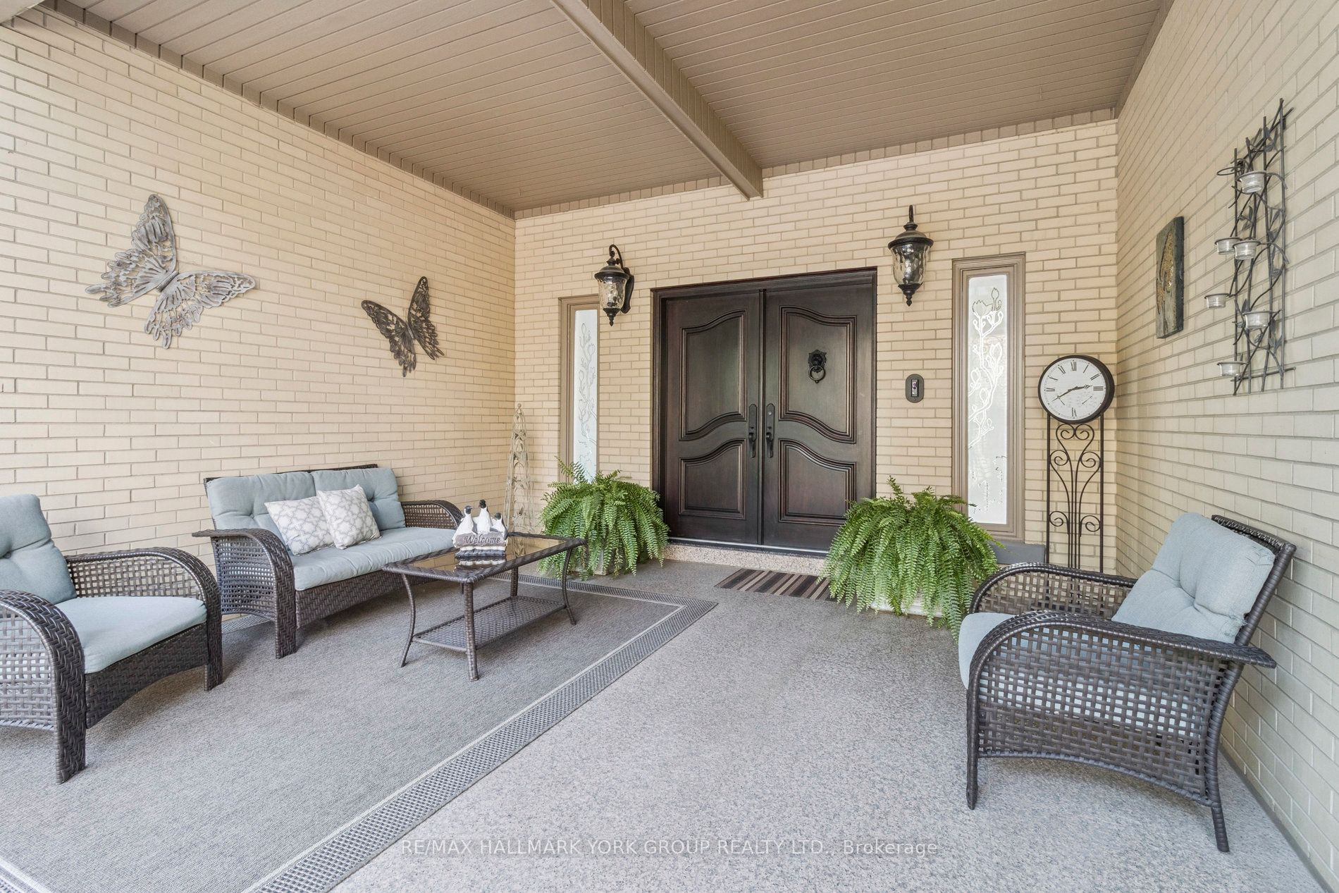 27 Scott Crescent