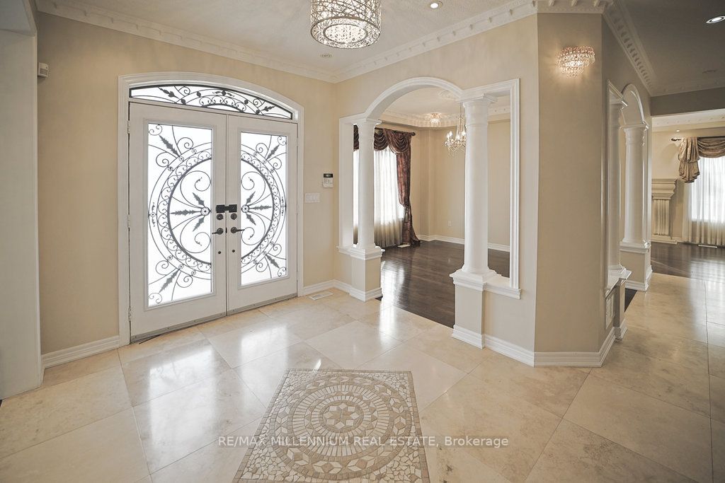 24 Prince Edward Boulevard