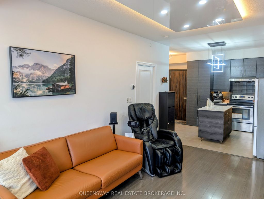 Photo of 277 Souith Park Road #209, Markham, ON L3T 0B7 (MLS # N12760318)