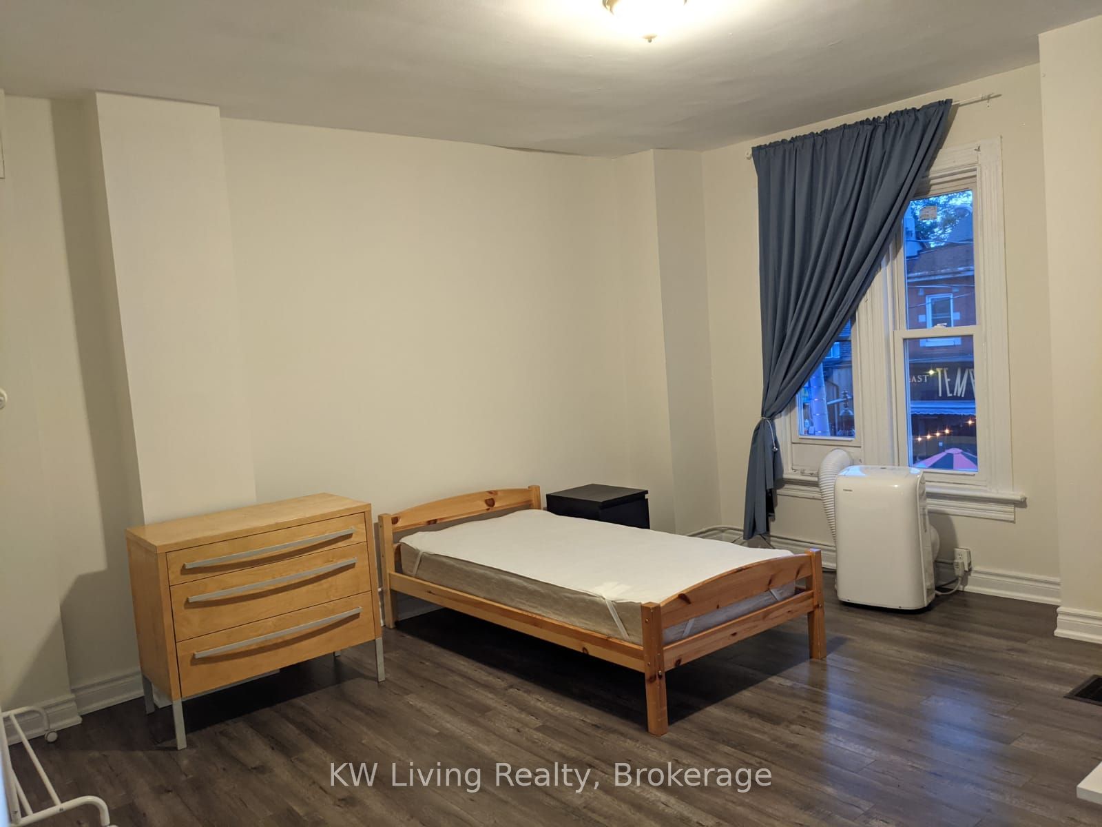 27 Kensington Avenue