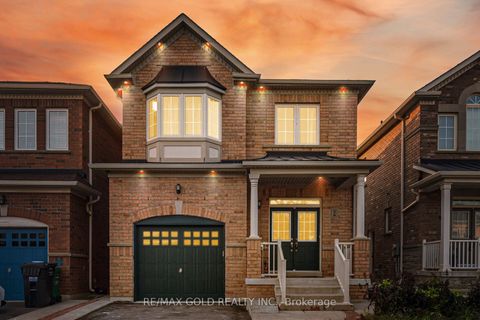 8 Washburn Road Brampton ON L6P 3V7