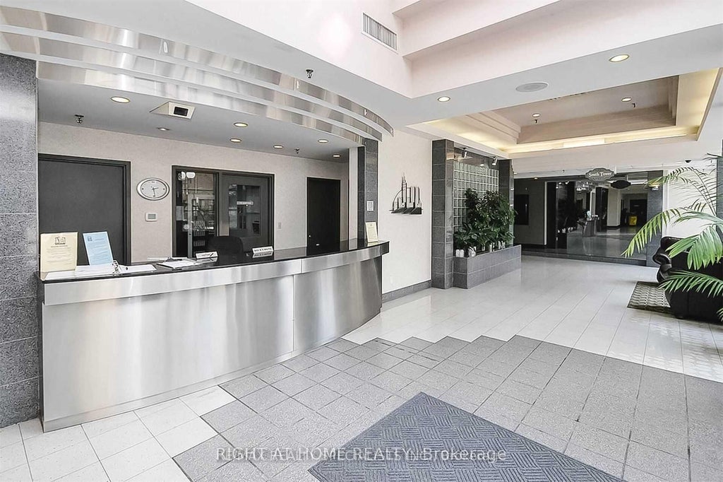 Photo of 265 Enfield Place #408, Mississauga, ON L5B 3Y7 (MLS # W14029982)