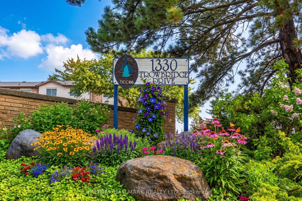 Photo of 1330 Trowbridge Drive #42, Oshawa, ON L1G 7L1 (MLS # E13212250)