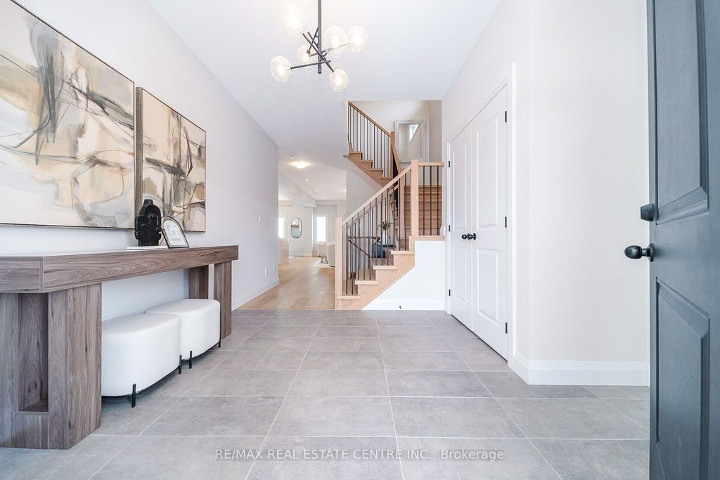 Photo of 223 Otterbein Road, Kitchener, ON N2B 0A8 (MLS # X12814158)