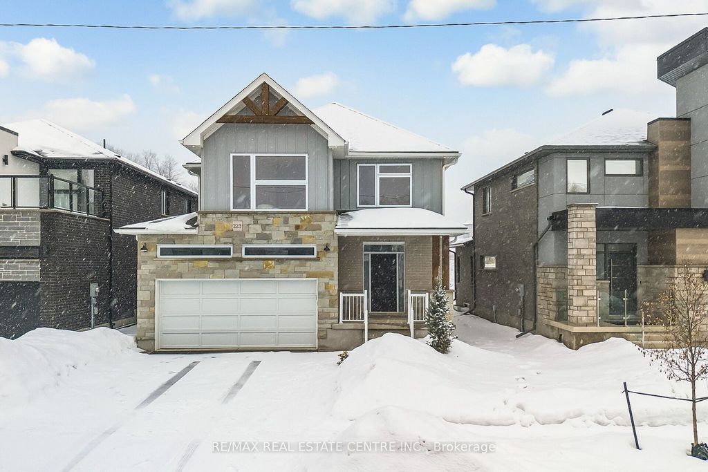 Photo of 223 Otterbein Road, Kitchener, ON N2B 0A8 (MLS # X12814158)